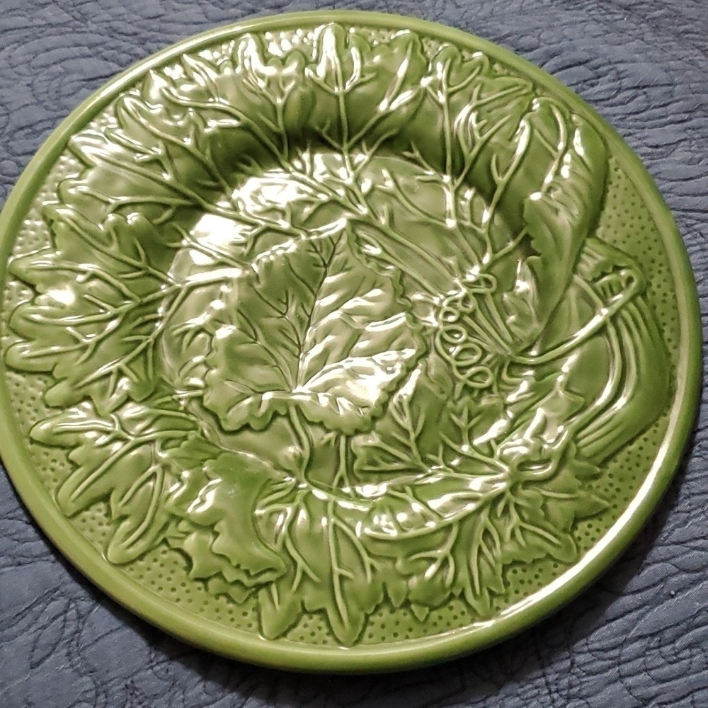 Two's Company Grape Leaf Plate